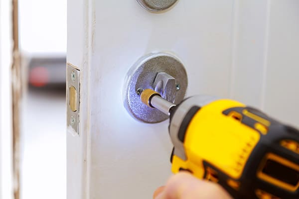 how-to-change-locks-on-exteriro-doors.jpg