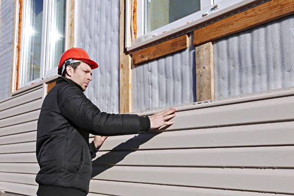 vinyl-siding-contractors-1.jpg