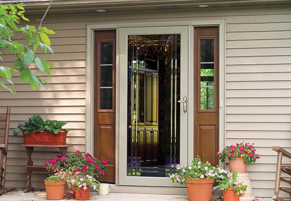 how-to-repair-a-sagging-storm-door-1.jpg