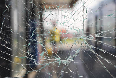 broken-window-glass.jpg