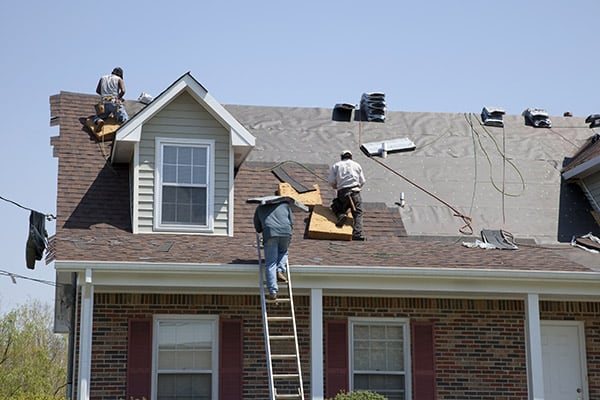 roofing-company-replacing-a-residential-home-roof-2.jpeg