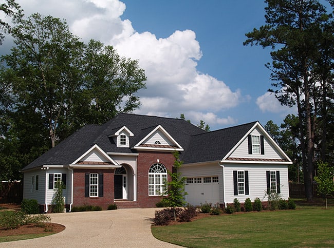 siding-colors-with-red-brick-can-improve-your-curb-appeal.jpg