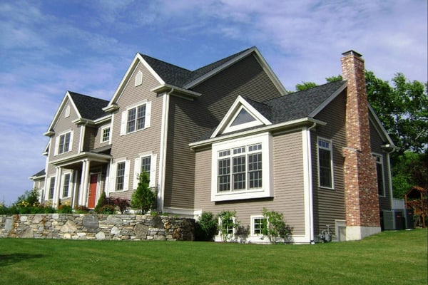 stucco-vs-vinyl-siding-fixed.jpg